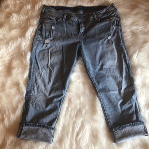 Silver Jeans denim capris